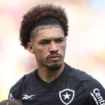 botafogo-tenta-o-emprestimo-de-zagueiro-que-esta-sem-espaco-no-lyon