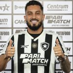 alex-telles-e-apresentado-com-a-13-do-botafogo-e-revela:-“escolhi-estar-aqui”