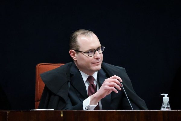 zanin-e-eleito-presidente-da-primeira-turma-do-stf-no-lugar-de-moraes