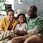 cartilha-orienta-como-falar-sobre-saude-mental-com-criancas-e-adolescentes