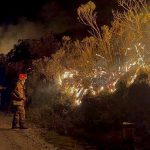 bombeiros-do-rio-combatem-460-focos-de-incendio-em-um-dia