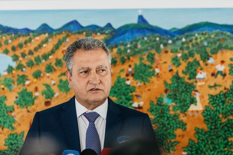 governadores-de-amapa-e-rondonia-nao-irao-ao-planalto-para-reuniao-sobre-queimadas;-entenda