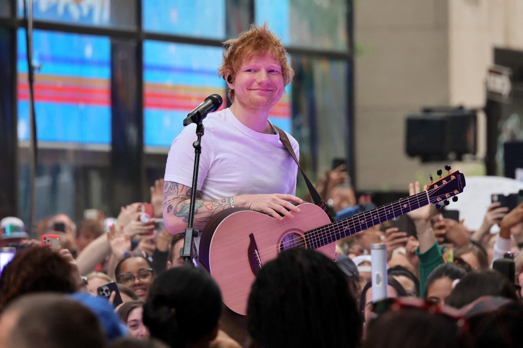 ed-sheeran-assiste-ao-jogo-do-fluminense-e-atletico-mg-no-maracana