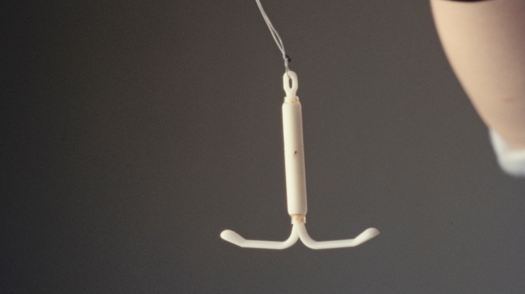 diu-hormonal-pode-causar-cancer-de-mama?-entenda