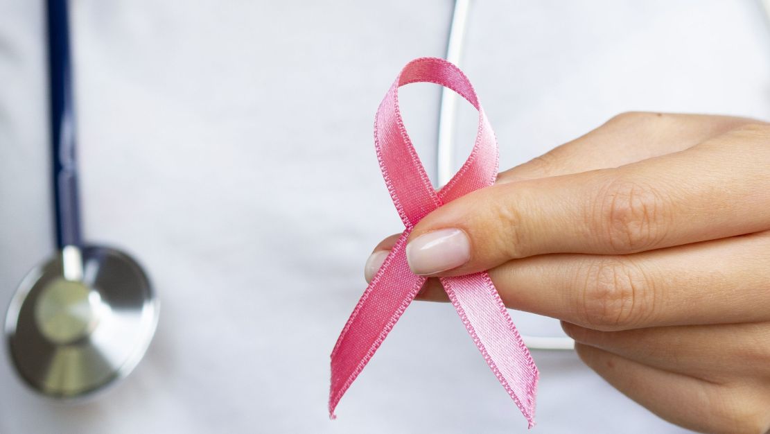 cancer-de-mama-metastatico:-novo-tratamento-reduz-em-50%-risco-de-progressao