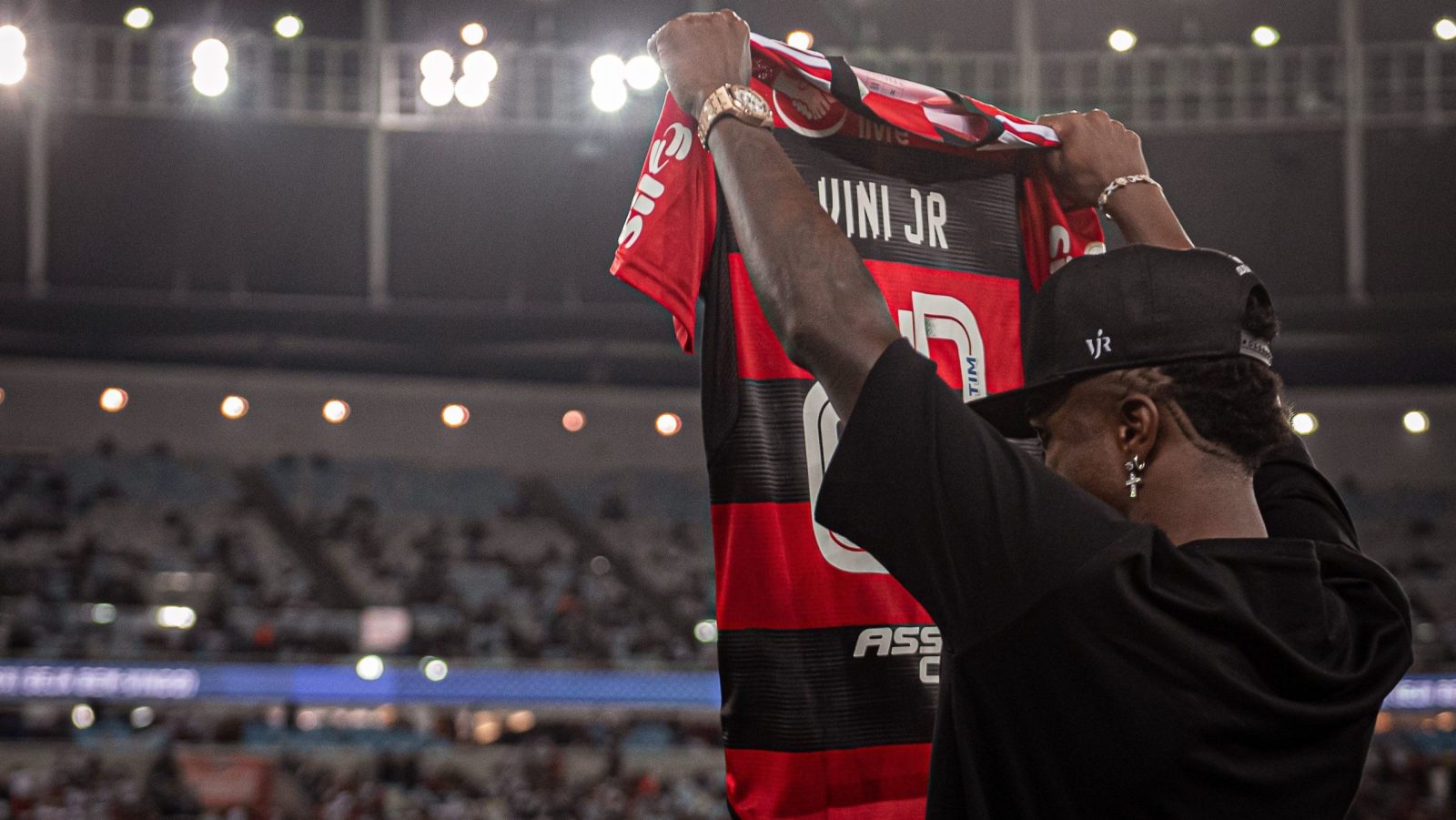 vinicius-junior-se-manifesta-sobre-final-entre-flamengo-e-atletico-mg