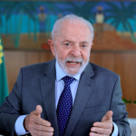 trump-tem-que-pensar-como-um-habitante-do-planeta-terra,-diz-lula-a-cnn