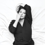 linda-evangelista-sobre-cool-sculpting-que-“a-desfigurou”:-“fiz-muita-terapia”