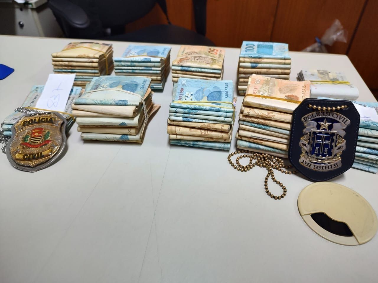 empresario-chines-de-sp-e-suspeito-de-mandar-incendiar-lojas-em-feira-de-santana;-tres-pessoas-sao-presas