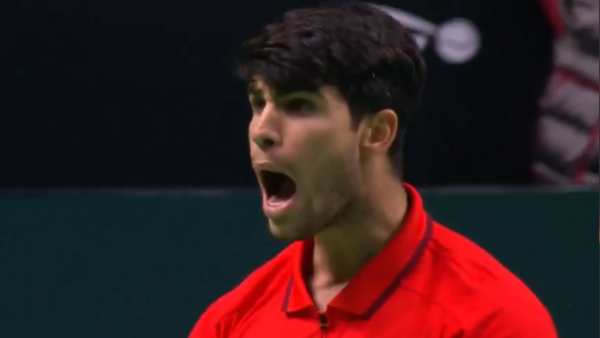 alcaraz-vence,-e-espanha-pode-adiar-despedida-de-nadal-na-copa-davis