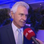 “o-brasil-nao-pode-parar”,-diz-caiado-sobre-indiciamento-de-bolsonaro