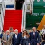 lula-chega-a-paris-para-visita-de-estado-e-encontro-com-empresarios