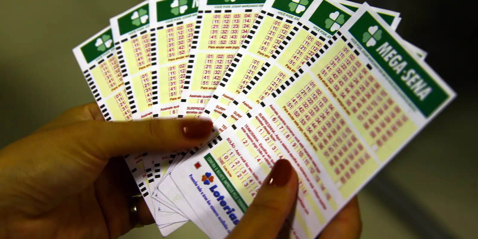 mega-sena-acumula-novamente-e-premio-vai-a-r$-51-milhoes