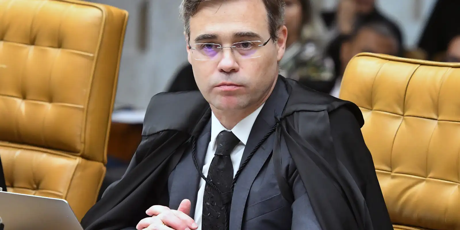 mendonca-vota-a-favor-da-revisao-da-vida-toda-no-stf 