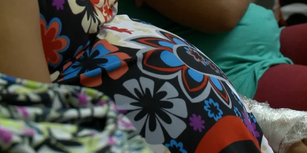 uma-em-cada-23-adolescentes-torna-se-mae-por-ano-no-pais,-diz-pesquisa