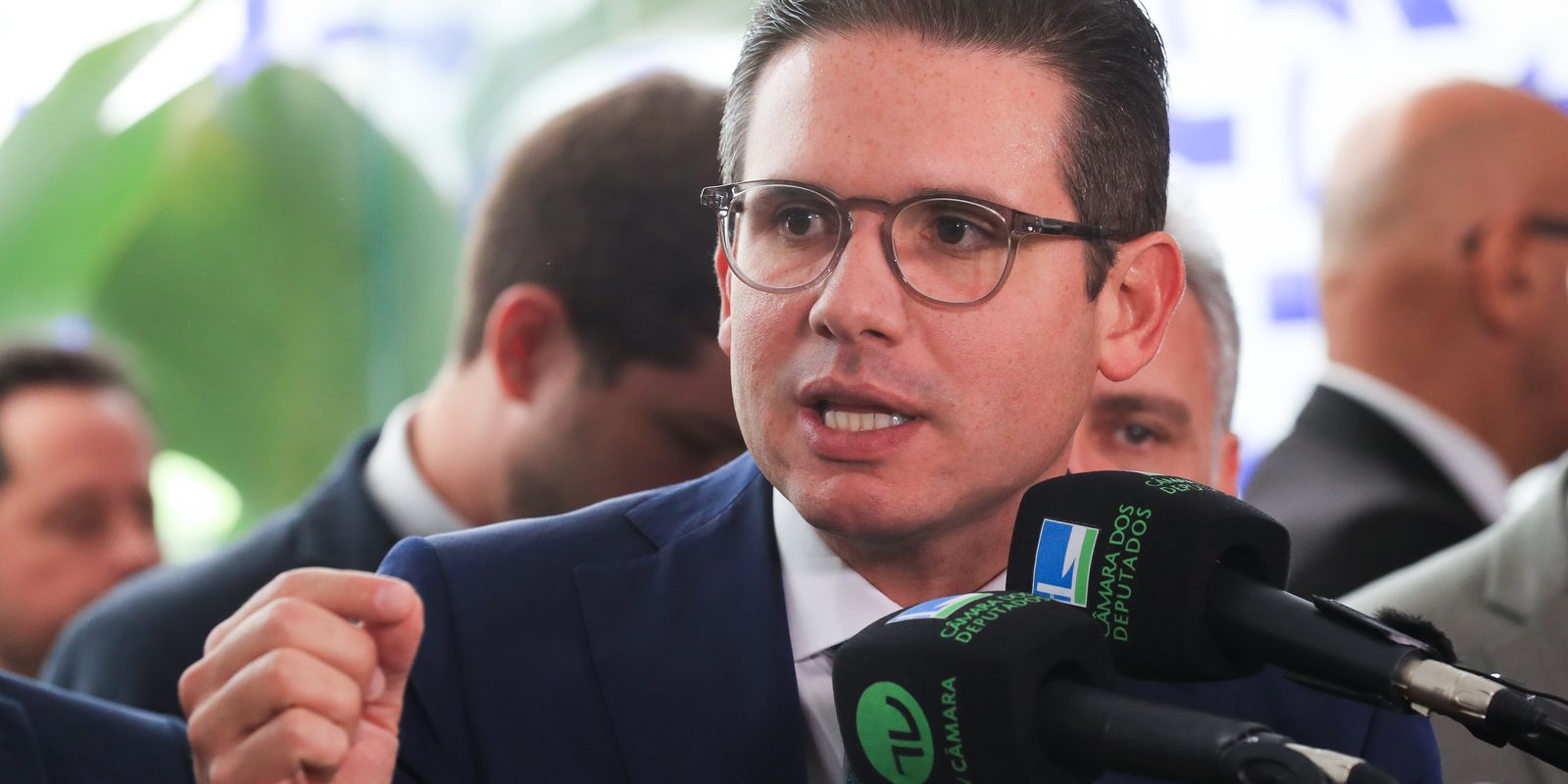 motta-espera-dialogo-entre-brasil-e-eua-apos-fala-de-trump-na-onu