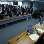 ccj-do-senado-rejeita-pec-da-blindagem-por-unanimidade