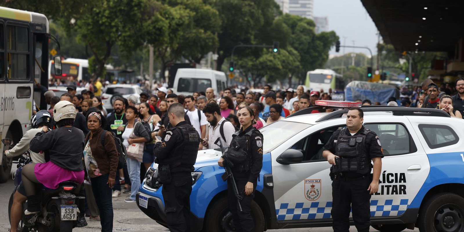 operacao-no-rio-e-a-maior-em-15-anos-e-a-mais-letal-no-estado
