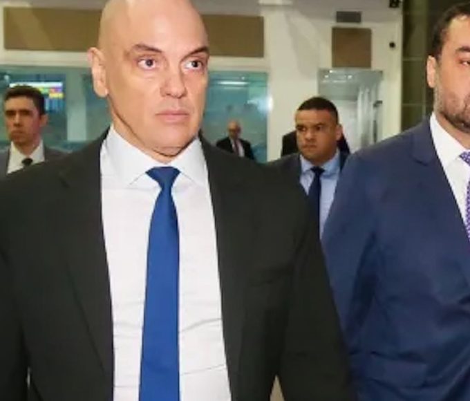 castro-e-moraes-discutem-operacao-e-retomada-de-territorios-no-rio