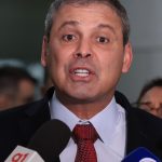 governo-deve-enviar-projeto-para-acabar-com-escala-6×1,-diz-lider