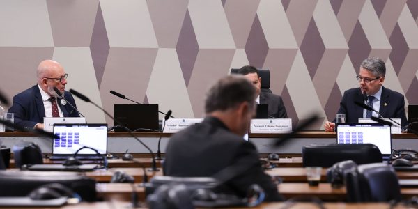 cpi-do-crime-organizado-convoca-ibaneis,-claudio-castro-e-campos-neto