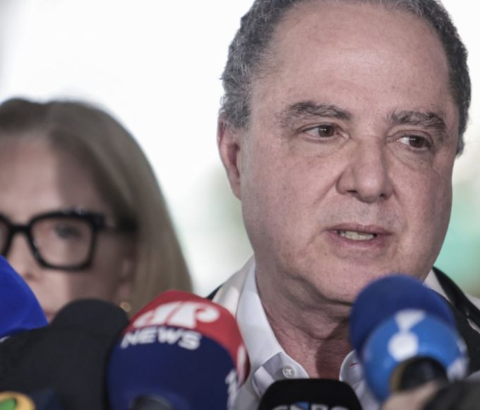 medico-diz-que-lula-retirou-lesao-e-deve-repousar-nos-proximos-dias