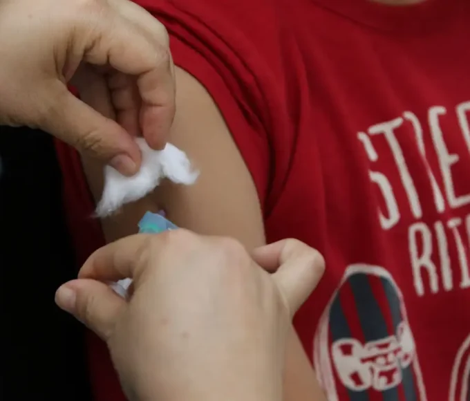 vacinacao-nas-escolas-segue-ate-dia-30-e-meta-e-imunizar-27-milhoes