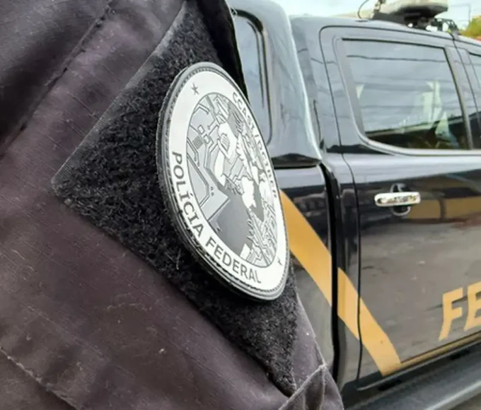 pf-apreende-mais-de-duas-toneladas-de-maconha-prensada-no-parana