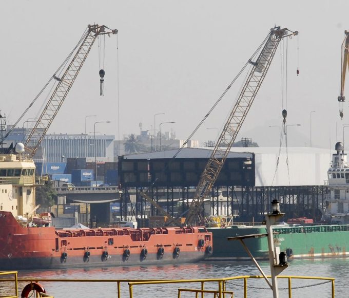 pf-e-receita-combatem-fraude-de-r$-86-bilhoes-em-alfandega-no-rio