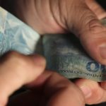 salario-medio-do-trabalhador-amplia-recorde-e-chega-a-r$-3.722